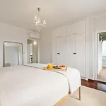 Do Mar -180° Sea View, Jacuzzi,terrace 푼샬
