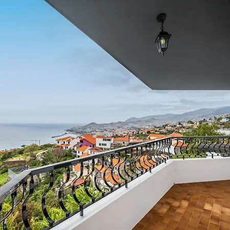 Do Mar -180° Sea View, Jacuzzi,terrace * 丰沙尔