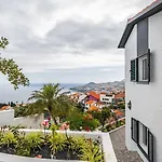 Do Mar -180° Sea View, Jacuzzi,terrace Vakantiehuis Funchal (Madeira)
