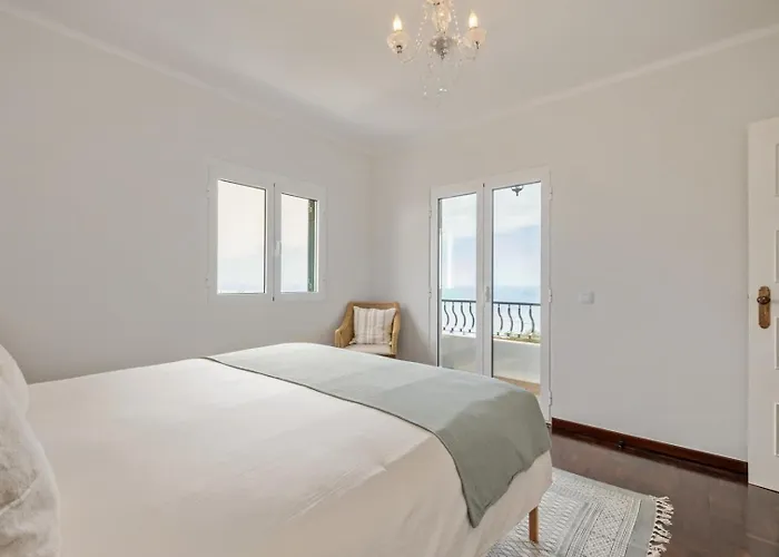 Do Mar -180° Sea View, Jacuzzi,terrace フンシャル