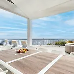 Do Mar -180° Sea View, Jacuzzi,terrace
